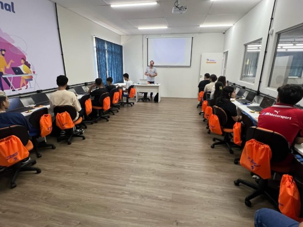 WhatsApp Image 2025-03-13 at 09